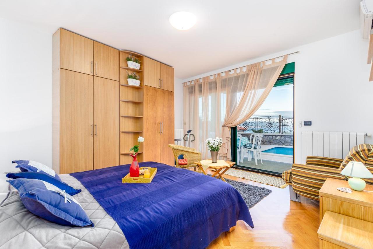 Lux Apartmani Opatija Luaran gambar