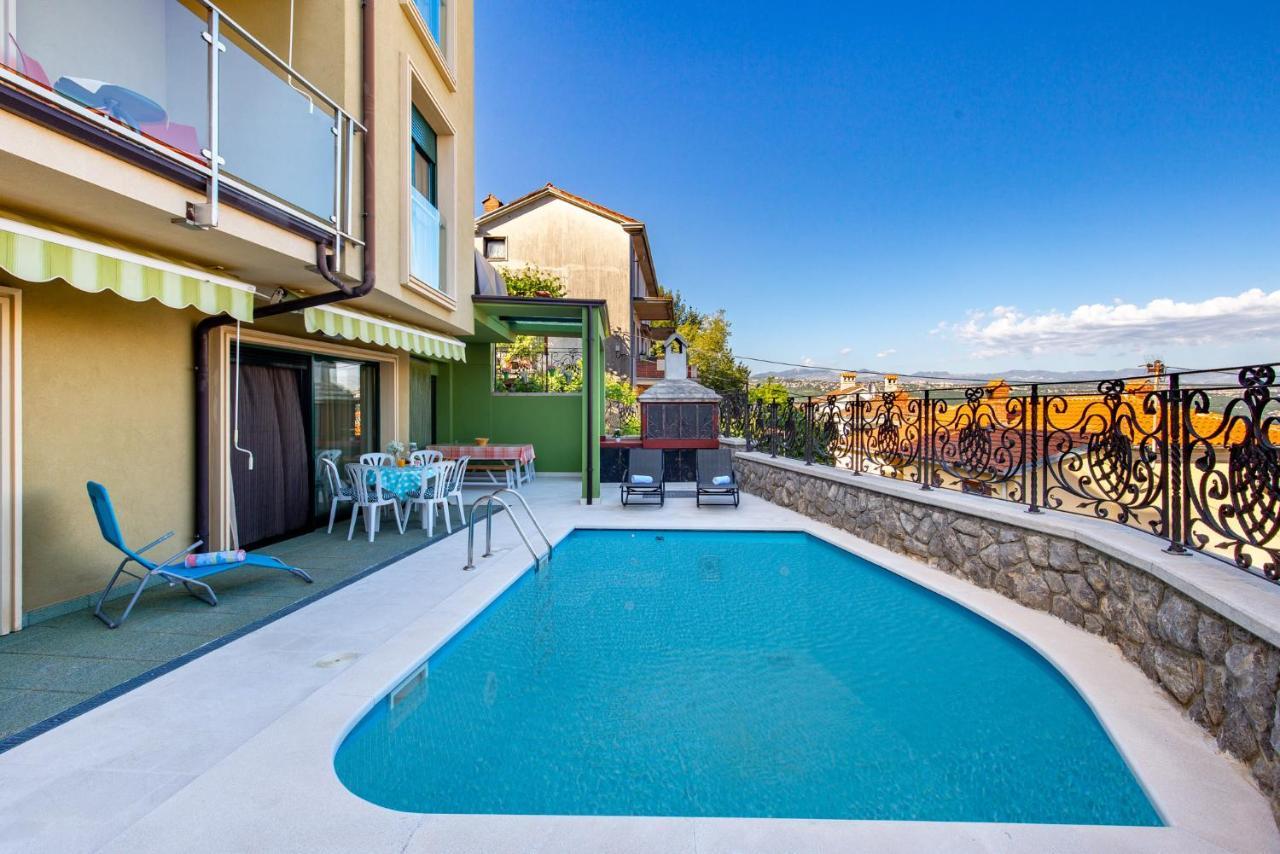 Lux Apartmani Opatija Luaran gambar
