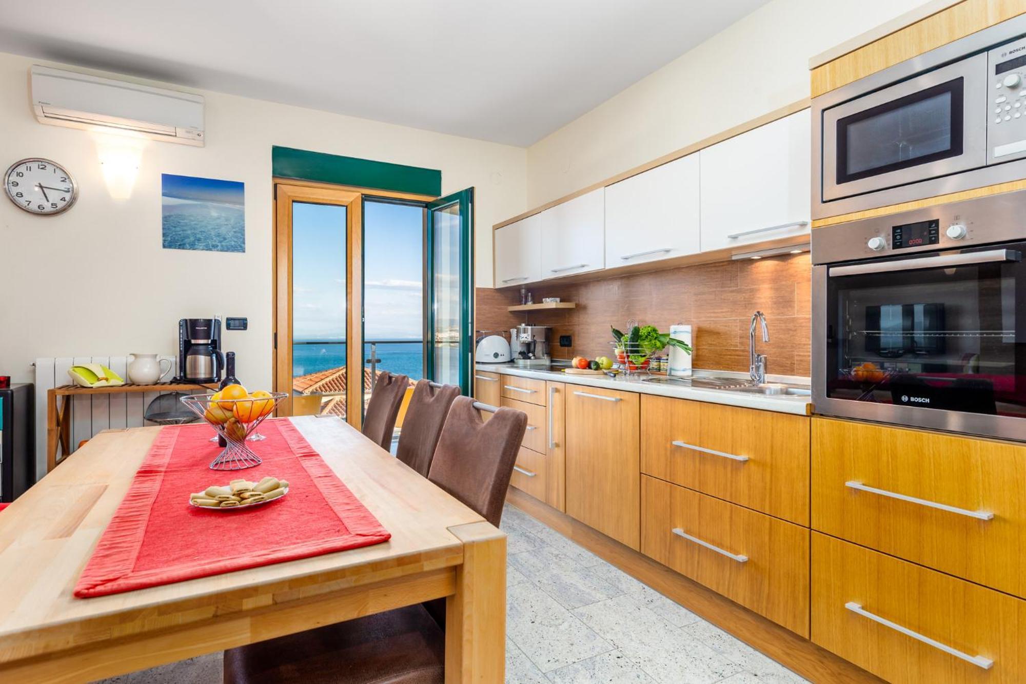Lux Apartmani Opatija Luaran gambar
