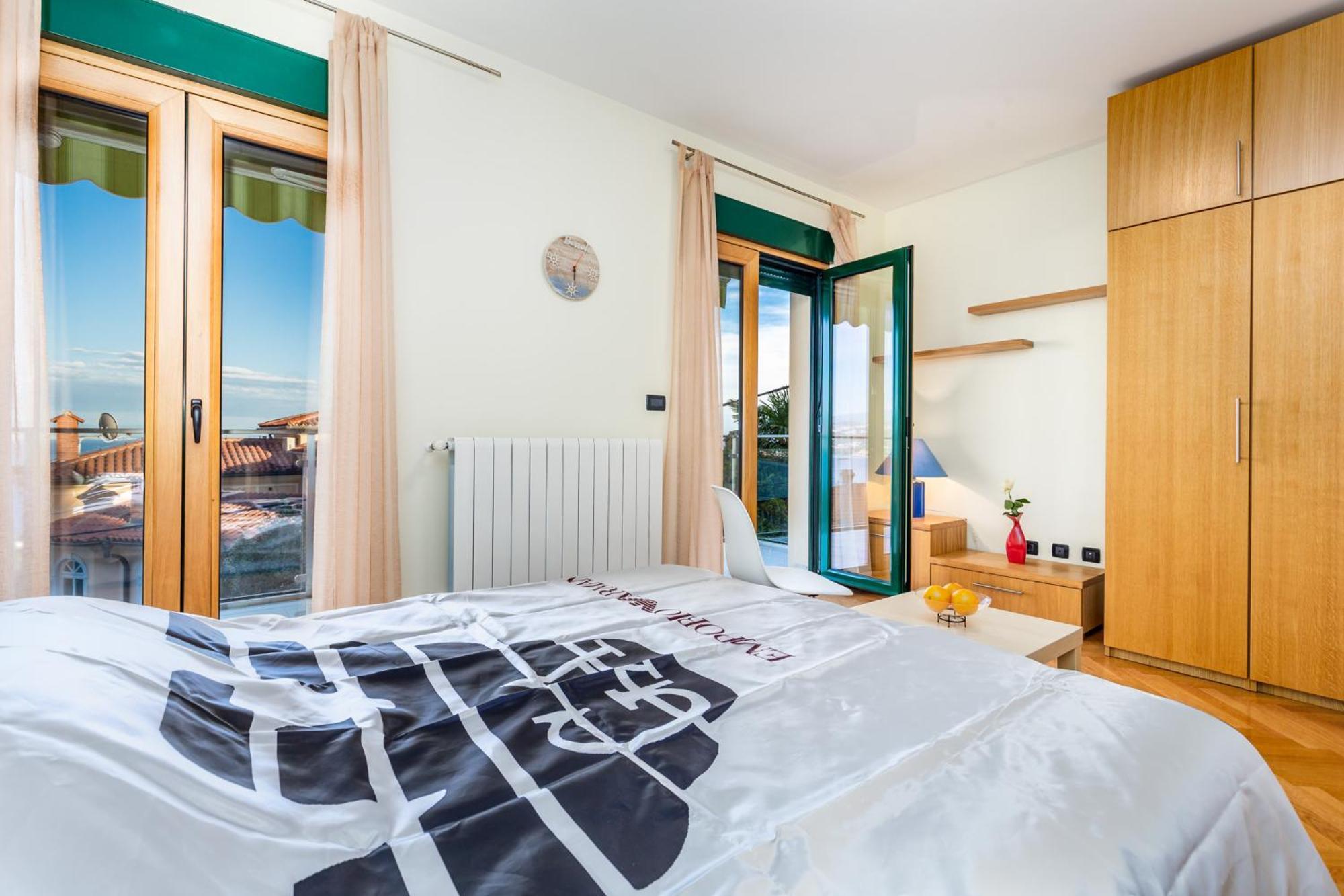Lux Apartmani Opatija Luaran gambar